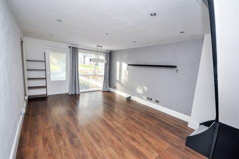 2 bedroom terraced house to rent, Chichester Close, Kingston Park