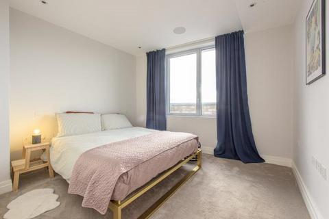3 bedroom flat for sale, Espalier Gardens, London, NW6