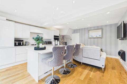 2 bedroom terraced house for sale, Barnstaple Road, Ruislip HA4