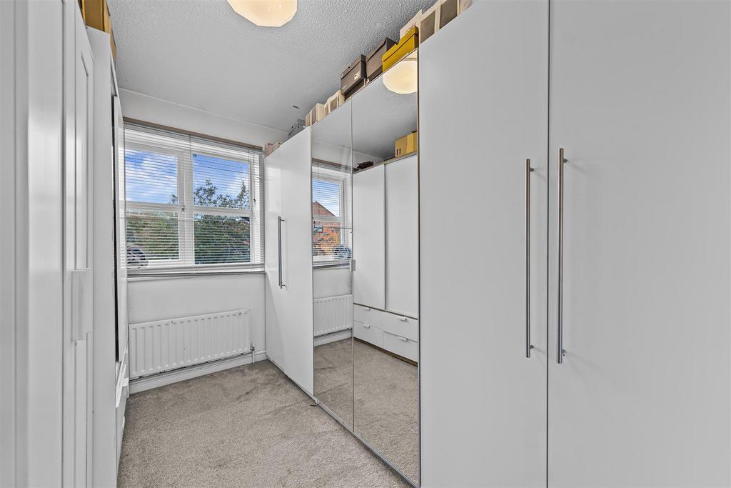 28 Shorham Rise Web25.jpg