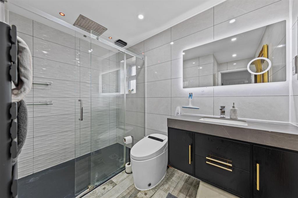 28 Shorham Rise Web27.jpg