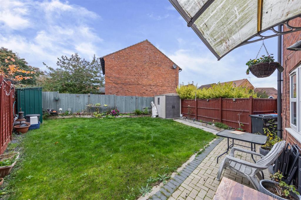 28 Shorham Rise Web08.jpg
