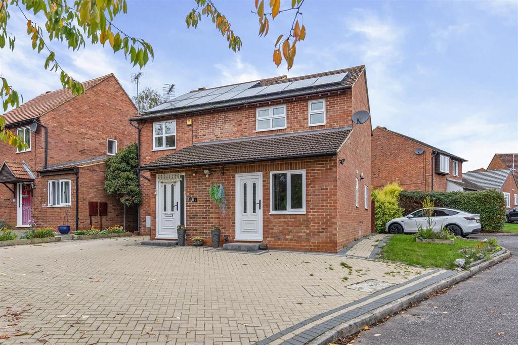 28 Shorham Rise Web03.jpg