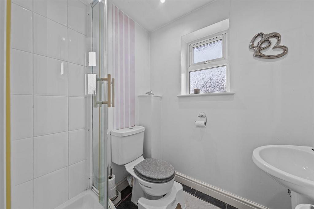 28 Shorham Rise Web31.jpg