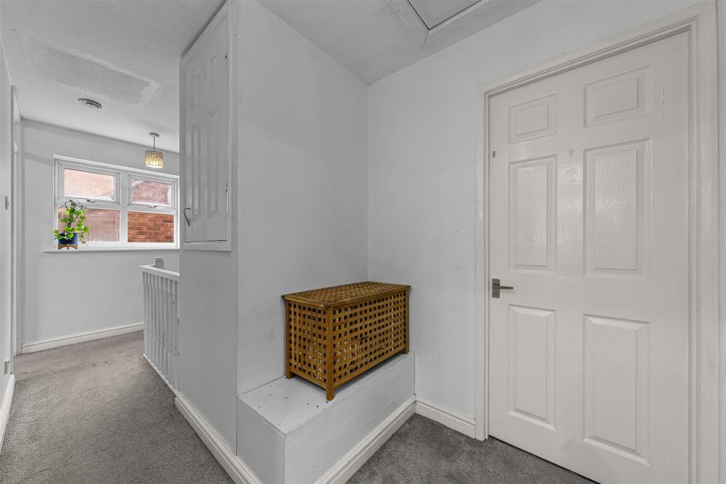28 Shorham Rise Web23.jpg