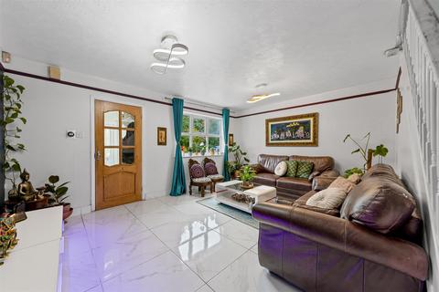 undefined, Shorham Rise, Milton Keynes MK8