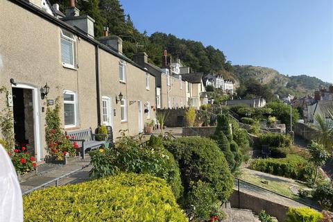2 bedroom terraced house for sale, Cwlach Street, Llandudno