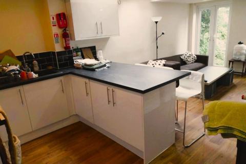 203 Heeley Road, B29 6EL