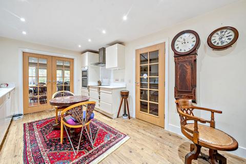 3 bedroom detached house for sale, Hillbury Crescent, Warlingham CR6
