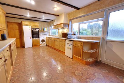 4 bedroom chalet for sale, LONDON ROAD, HORNDEAN