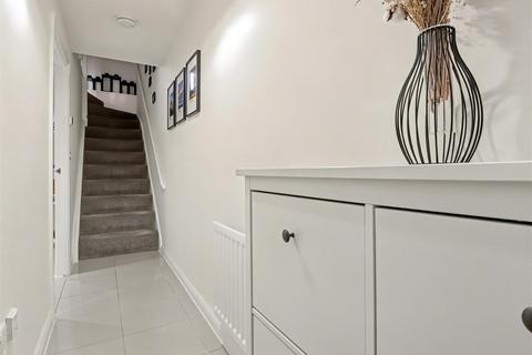 3 bedroom townhouse for sale, Falcon Crescent, Norwich NR8
