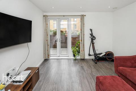 3 bedroom maisonette for sale, Charmille Avenue, NW9