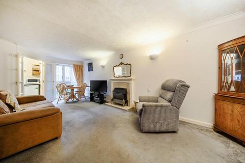 2 bedroom ground floor flat for sale, Glendale, The Bayle, Folkestone, CT20
