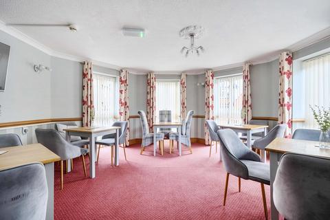 2 bedroom ground floor flat for sale, Glendale, The Bayle, Folkestone, CT20