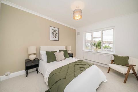 2 bedroom maisonette for sale, Latchmere Lane, Kingston Upon Thames KT2