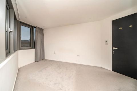2 bedroom flat to rent, East Road, London N1