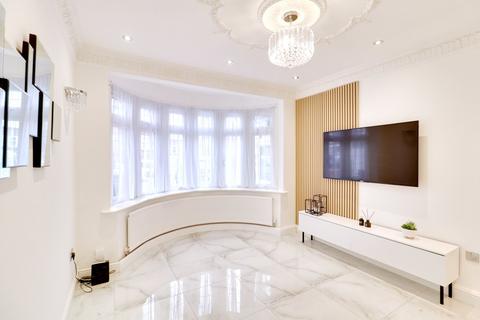 undefined, Blenheim Gardens, Aveley RM15