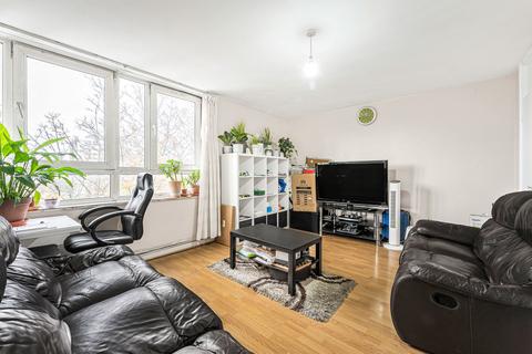 3 bedroom maisonette for sale, Pownall Road, London, E8