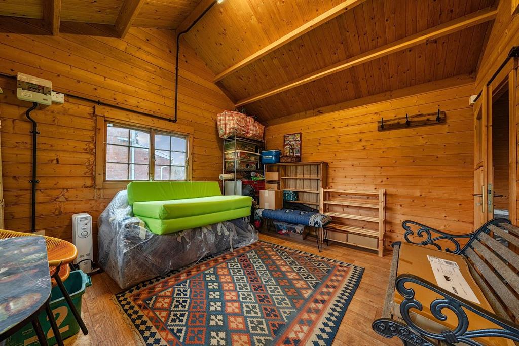 Log Cabin internal 1.jpg