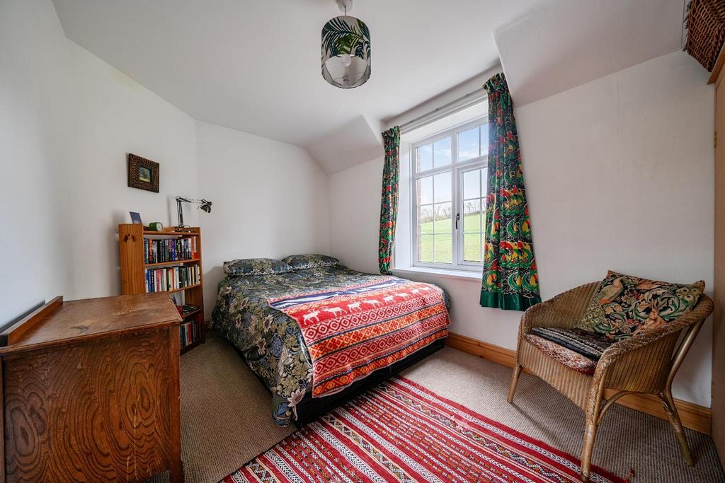 Bedroom 2.jpg