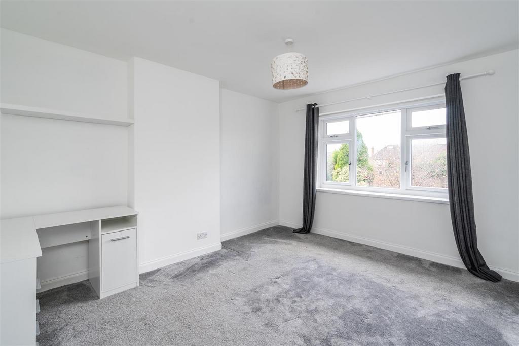 6 Regan Avenue 8.jpg