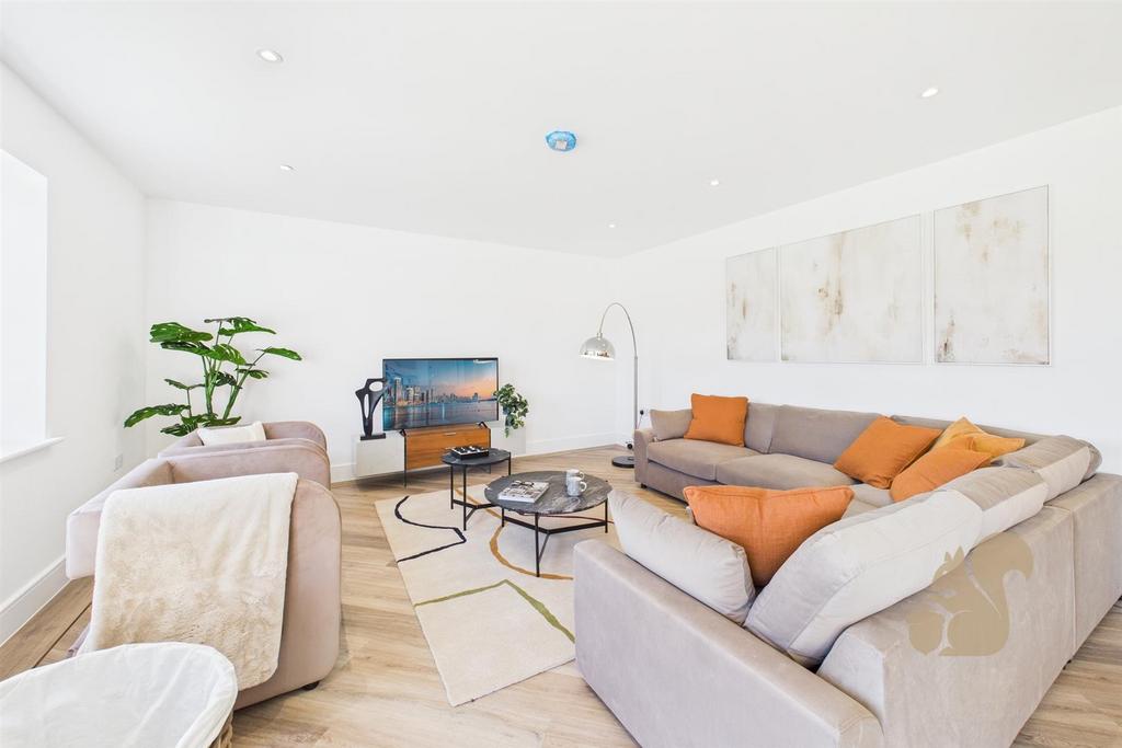 CAM05668 G0-PR0029-STILL012.jpg