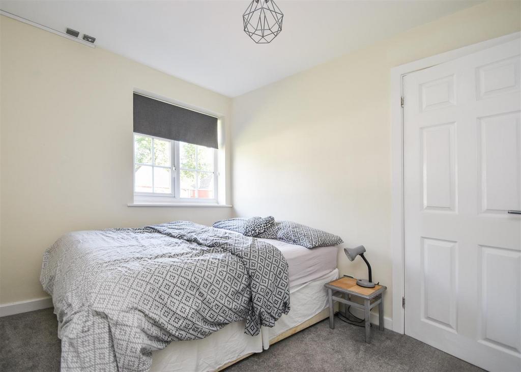 18 Corfton Drive - Bedroom 3.jpg