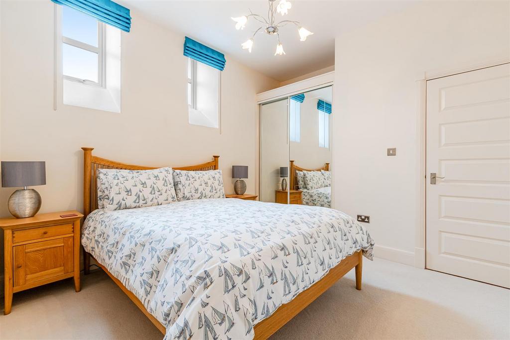 A21 - 4 Villa Rosa, St. Lukes Road South, Torquay