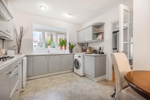 3 bedroom end of terrace house for sale, Cottenham Park Road, London, SW20