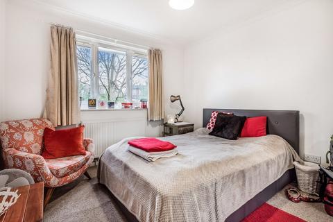 3 bedroom end of terrace house for sale, Cottenham Park Road, London, SW20