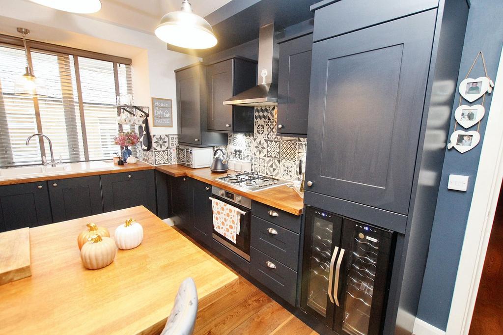 Open plan Lounge / Kitchen / Dining Area