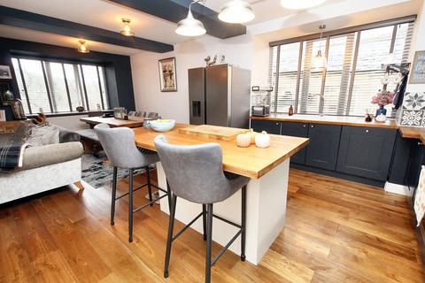 undefined, Hollins Road, Todmorden OL14