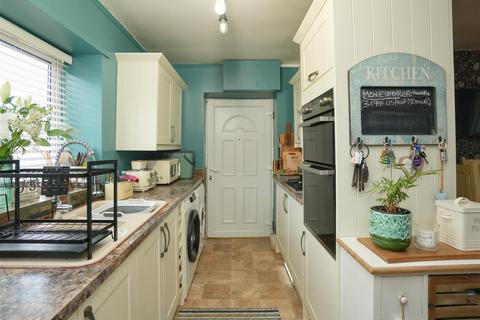 4 bedroom semi-detached house for sale, Galtres Drive, Easingwold, York