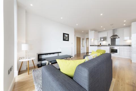 2 bedroom apartment to rent, Sovereign Tower, London E16