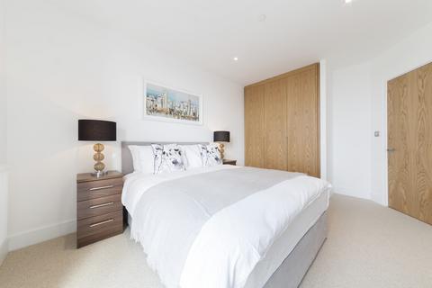 2 bedroom apartment to rent, Sovereign Tower, London E16