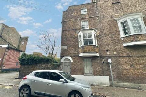 2 bedroom end of terrace house to rent, Addington Street, Margate, Kent, CT9