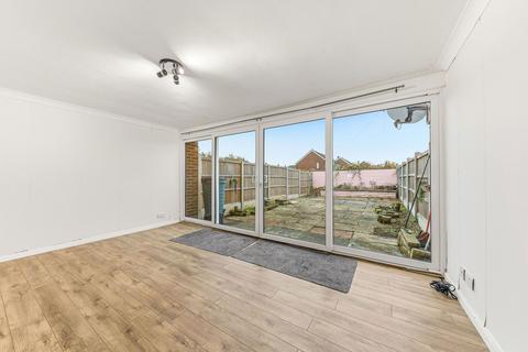 3 bedroom terraced house for sale, High Ridge Park, Leeds LS26