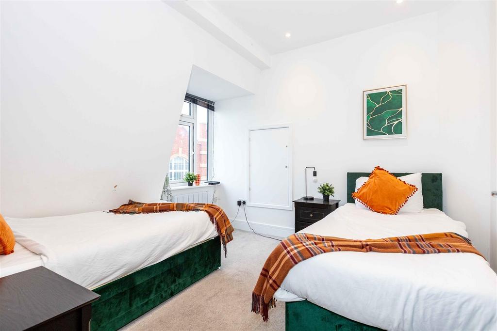 The Penthouse-03.jpg