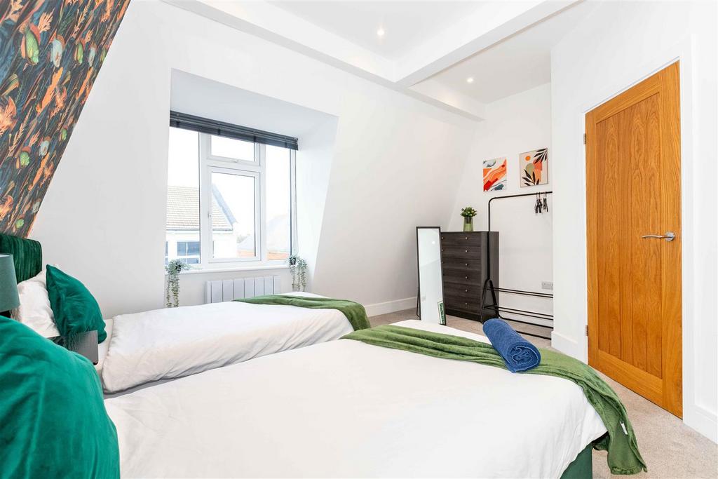 The Penthouse-06.jpg