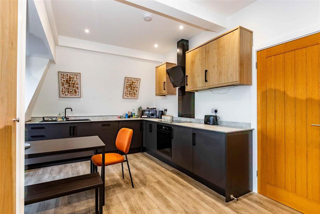 The Penthouse-17.jpg