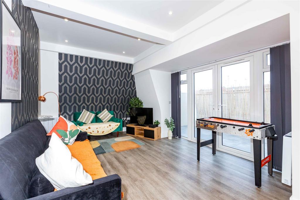 The Penthouse-11.jpg