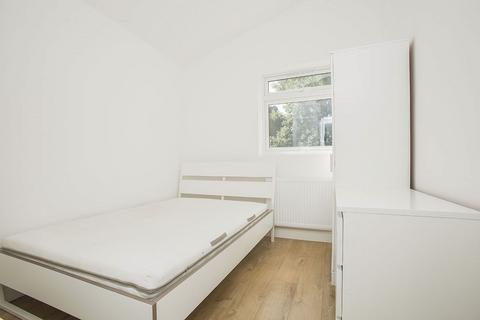 undefined, Kingston Road, Essex IG1