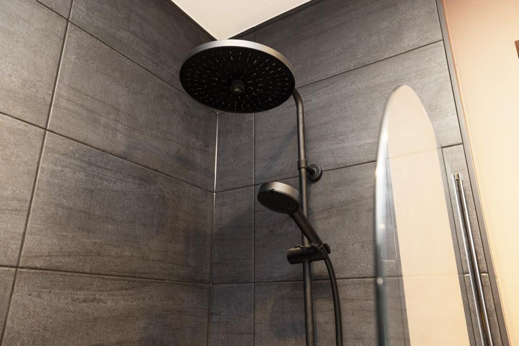 Family Bathroom - 28 Cadogan Road