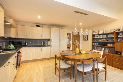 28 Cadogan Road, Edinburgh, EH16 6LY