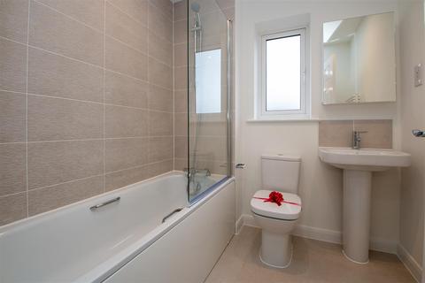 undefined, £500 rent credit - Whitehouse, Milton Keynes