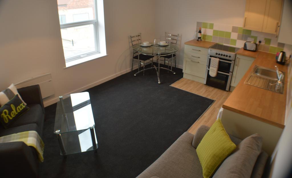 Flat 3 Lounge 2 Crop