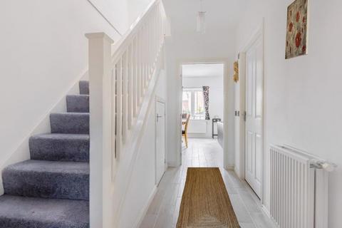 13 Stilwell Close, Orpington, BR5 3FA