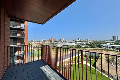 2 bedroom flat to rent, 5 Hemlock Street, Heron Wharf E14