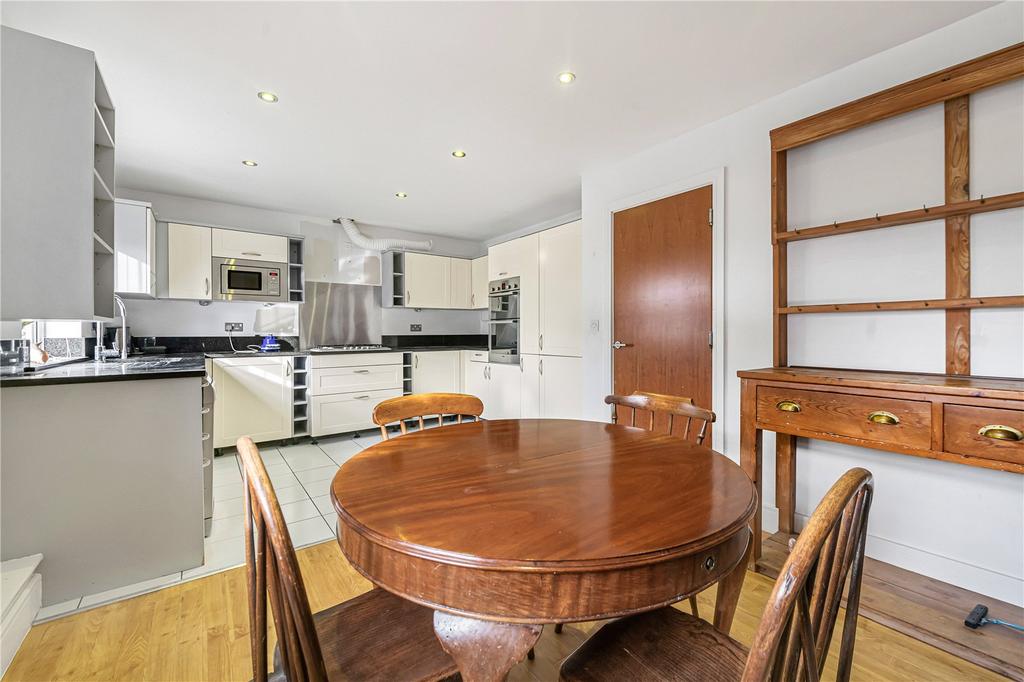 Kitchen Family Room
