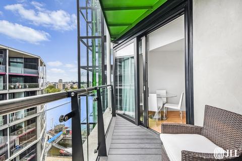2 bedroom apartment for sale, Riverlight Quay London SW11